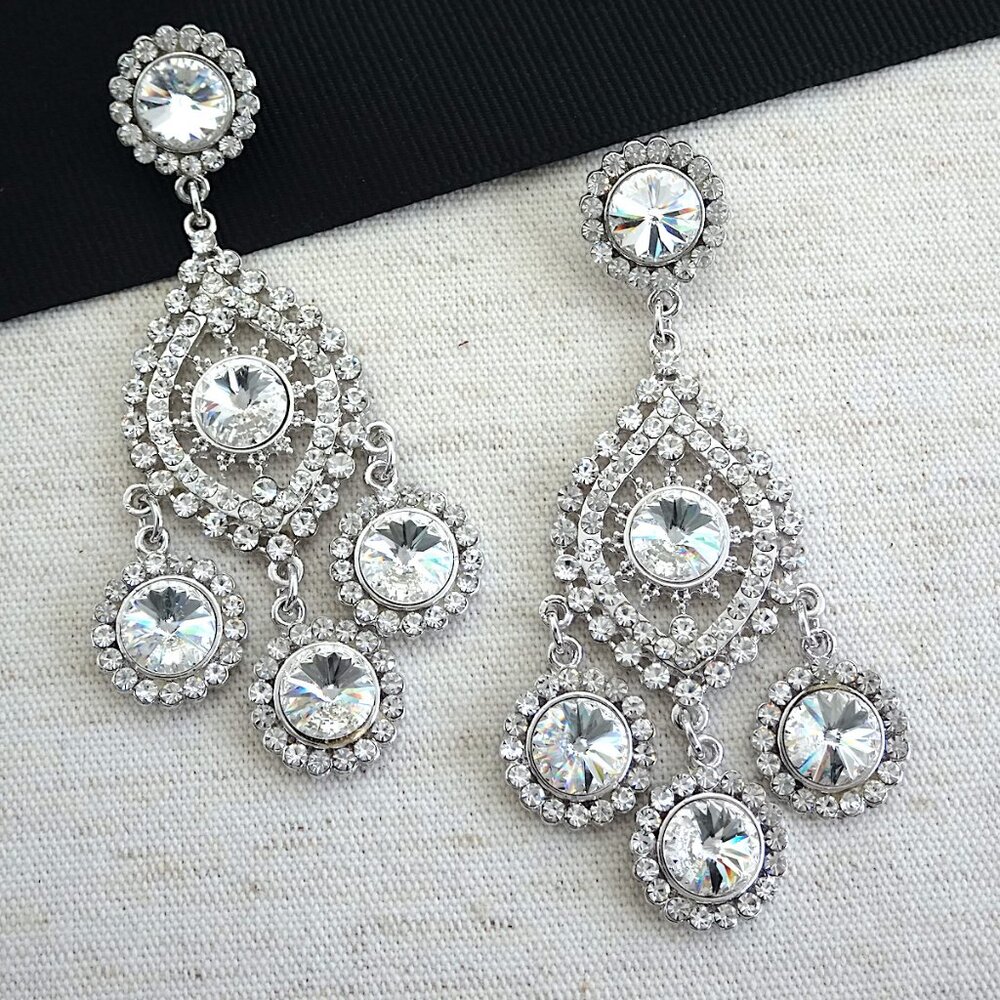 Bollywood Crystal Chandelier Earrings NWT 3" in length